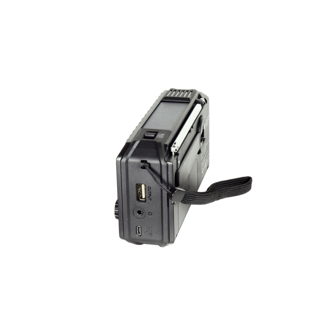 AM/FM Radio Dynamo Solar POWERplus Ox Flashlight Powerbank Emergency