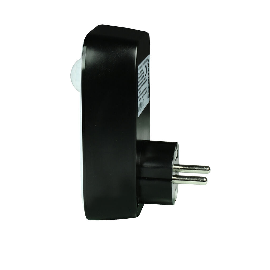 Socket with EcoSavers PIR Motion Sensor, Automatic Switch