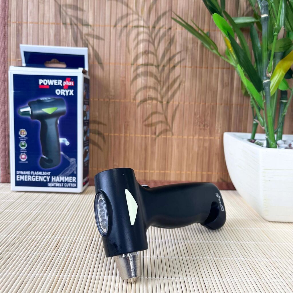3in1 Car Flashlight Dynamo Hammer Knife POWERplus Oryx