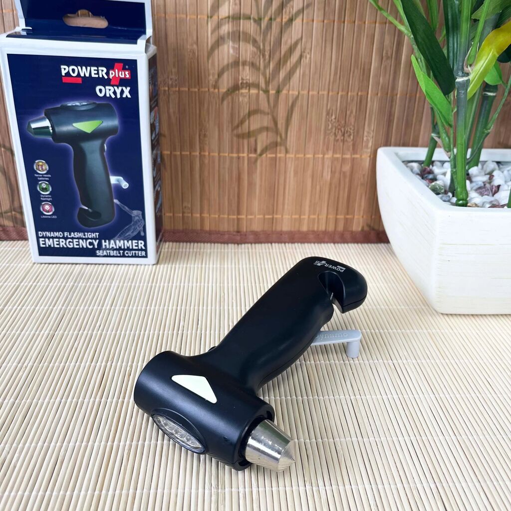 3in1 Car Flashlight Dynamo Hammer Knife POWERplus Oryx