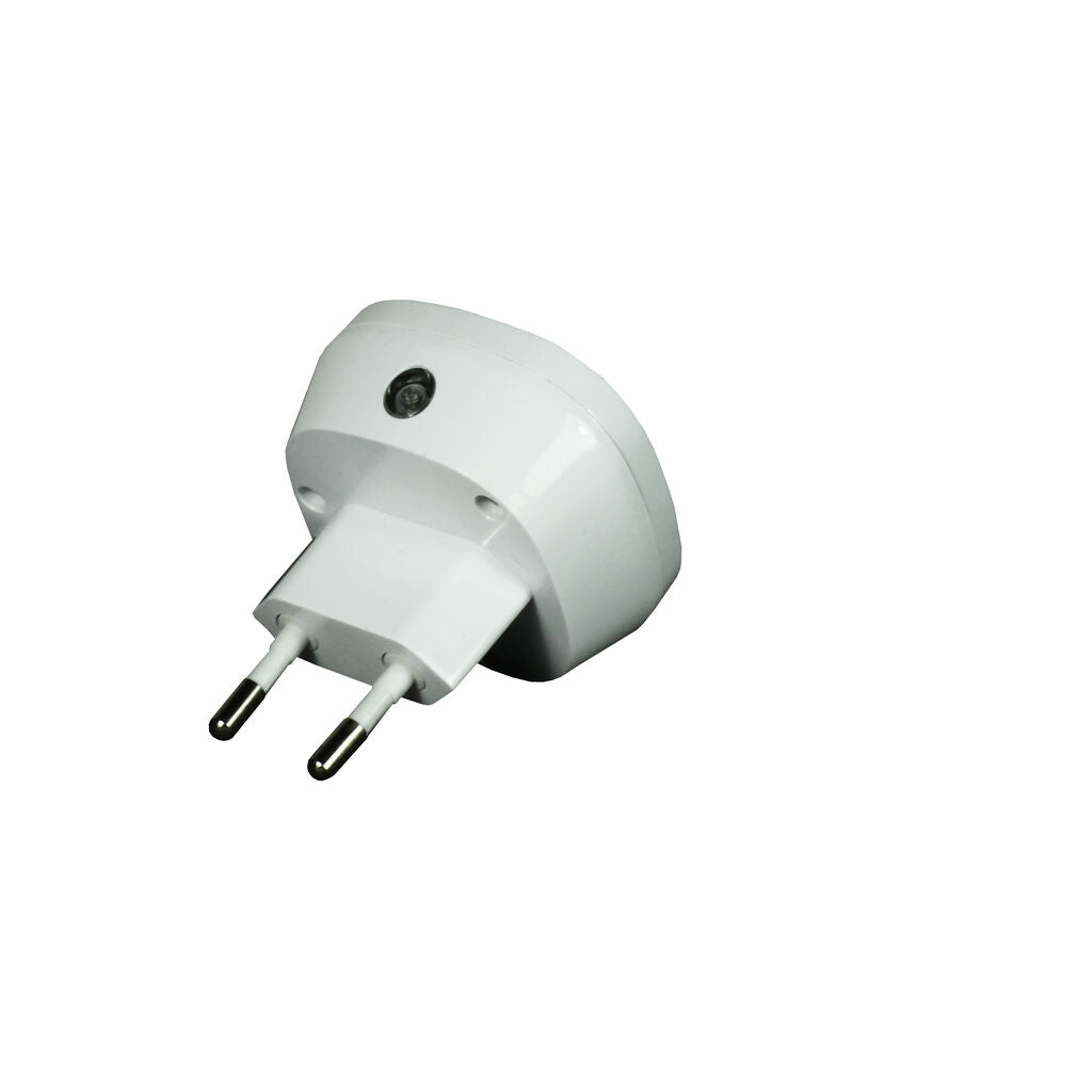 EcoSavers Automatic LED Night Light with Twilight Sensor (Image 3 of 5) - EcoSavers LED Night Lamp with Twilight Sensor (Automatic, 0.5W) 

 Do you need delicate, discreet o. Keywords: lampka, LED, light, nightlight. SKU: 8717853705618 EcoSavers Nightlight LED